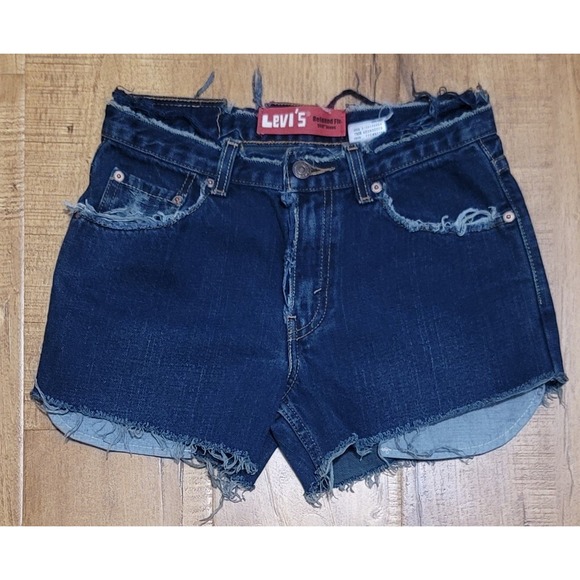 Levi's 550 Distressed Cutoff Denim Shorts - Picture 2 of 3